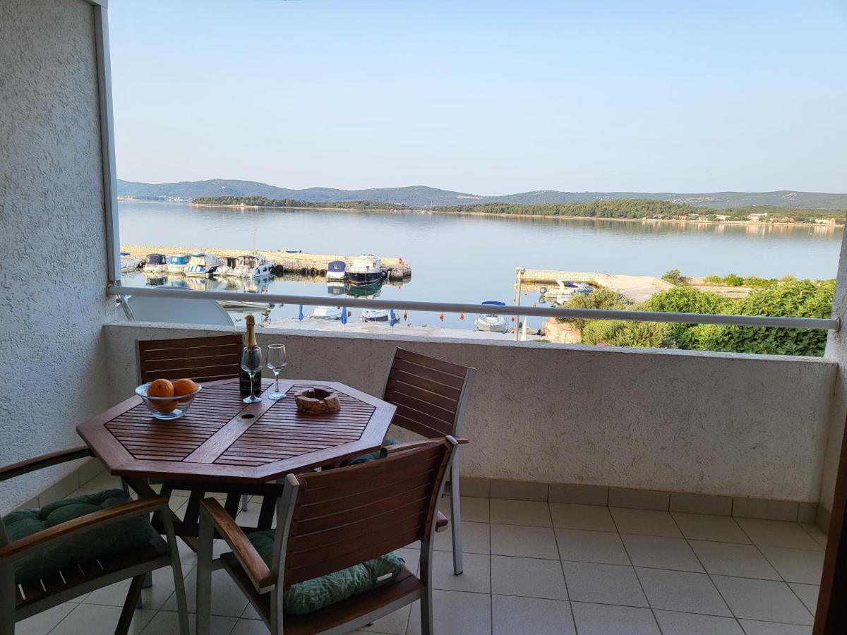 Appartement Sea&Sun à Turanj Extérieur photo